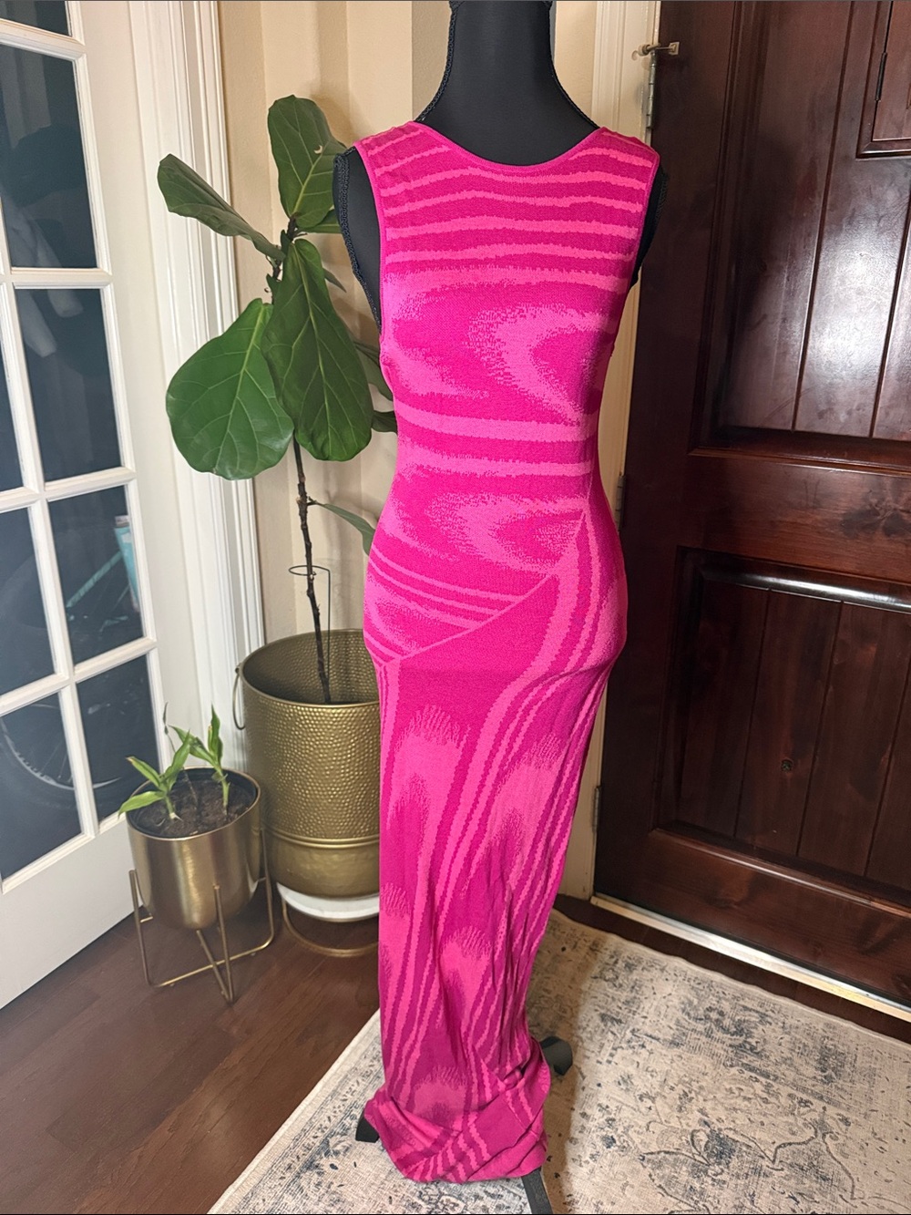 Lilly’s Kloset Knit, Abstract, Barbiecore, Bodycon, Maxi Dress NWT Size M